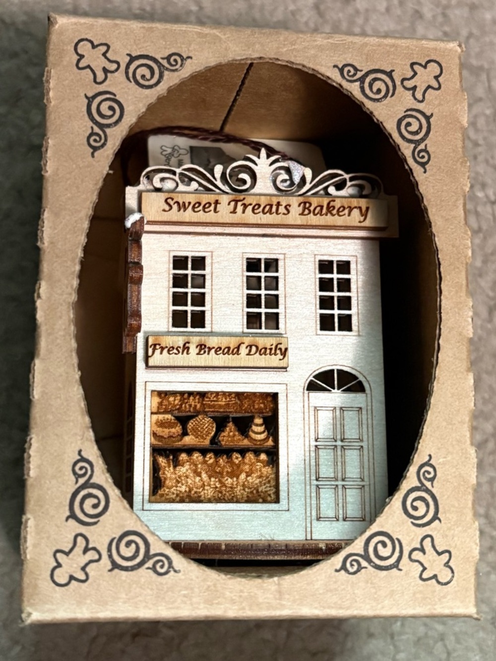 2012 Ginger Cottage Sweet Treats Bakery Wooden Ornament